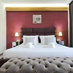 Πανσιόν Piazza 4*