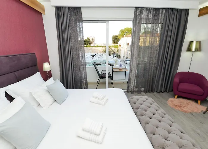 Piazza Gæstehus 4*