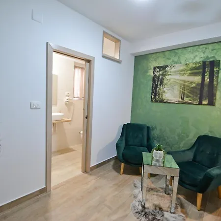 招待所 Piazza 扎达尔