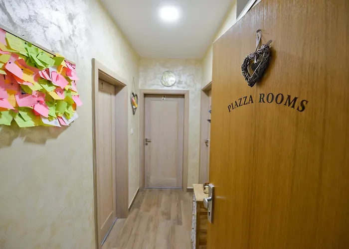 Piazza Πανσιόν